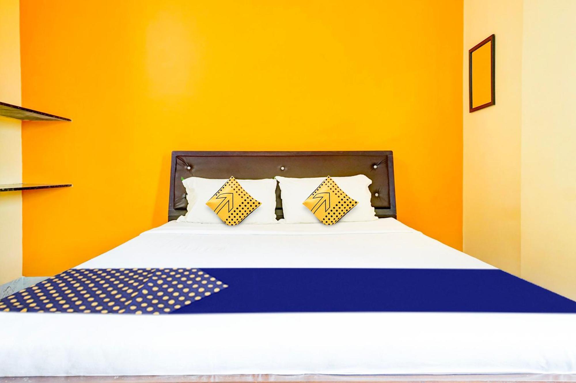 Spot On Hotel Shree Samarth Lodging Kolhapur Exterior foto
