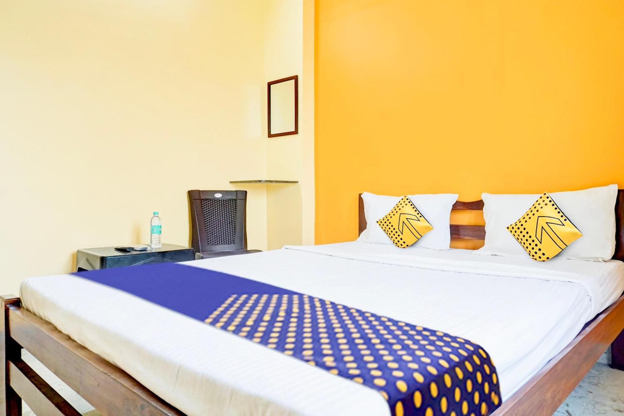 Spot On Hotel Shree Samarth Lodging Kolhapur Exterior foto