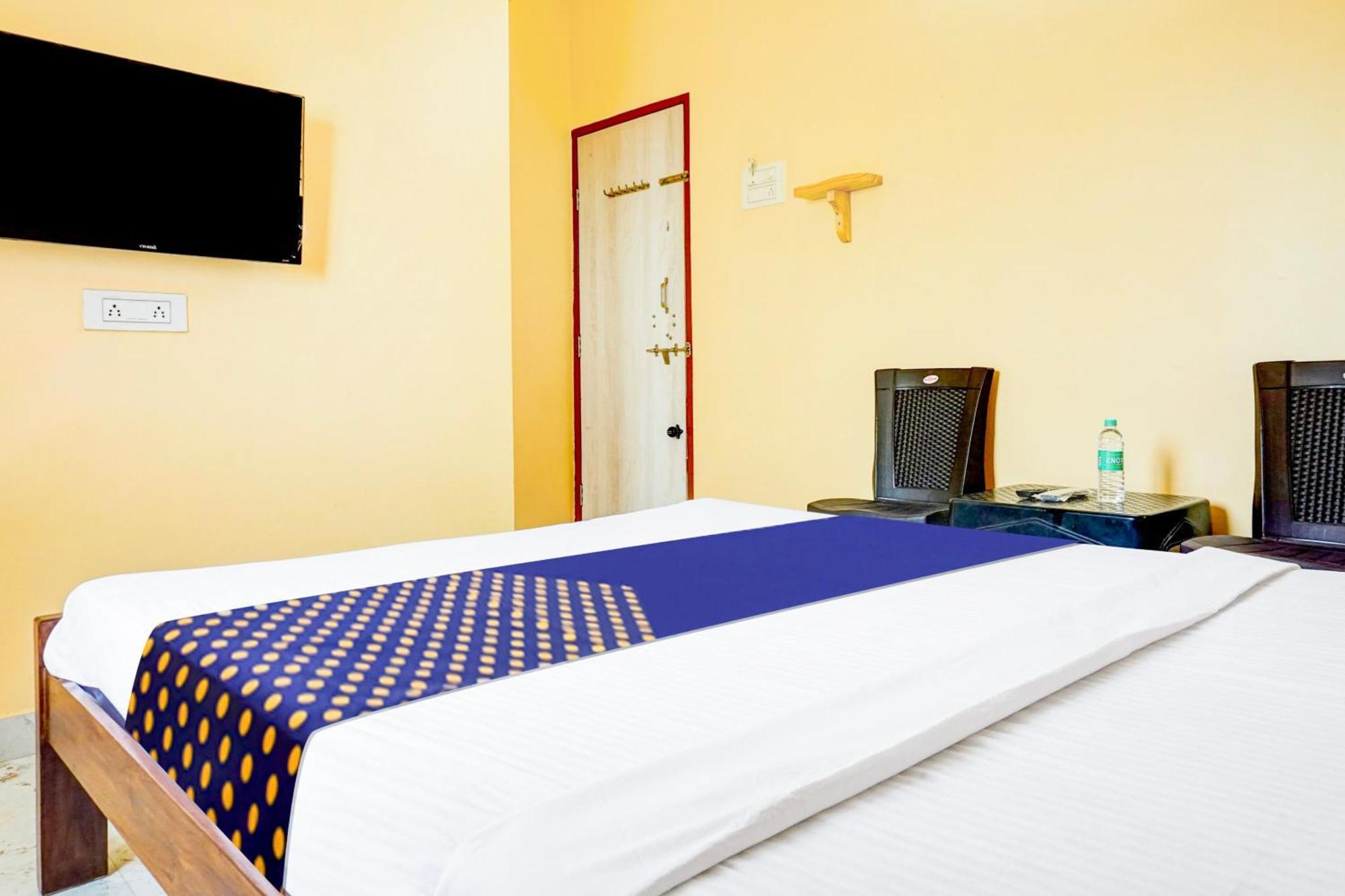 Spot On Hotel Shree Samarth Lodging Kolhapur Exterior foto